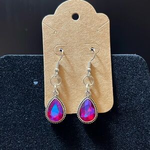 Reddish‎ purple, sparkling teardrop earrings